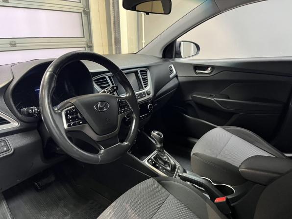 Hyundai Solaris II с пробегом 2019 года, цена 1 459 000 рублей, 99022 км, седан, Автокод Объявления