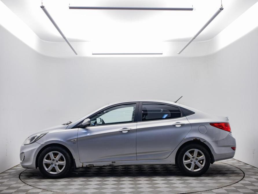 Hyundai Solaris I Москва  - изображение 8
