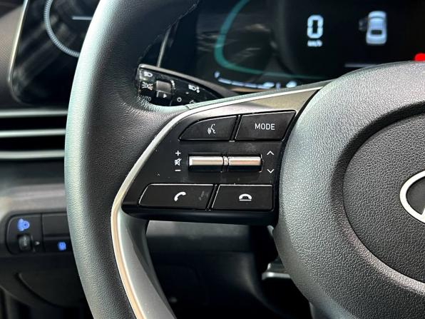 Hyundai Elantra VII (CN7) Рестайлинг с пробегом 2023 года, цена 2 050 000 рублей, 30000 км, седан, Автокод Объявления