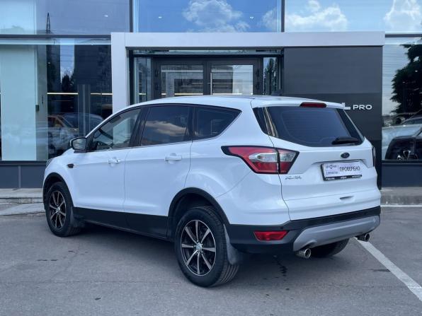 Ford Kuga II Рестайлинг с пробегом 2019 года, цена 1 749 000 рублей, 122090 км, внедорожник, Автокод Объявления