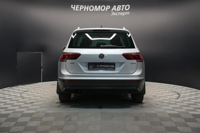 Volkswagen Tiguan II с пробегом 2018 года, цена 2 390 000 рублей, 133987 км, внедорожник, Автокод Объявления