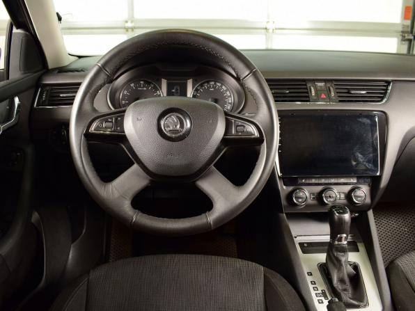 Skoda Octavia III (A7) с пробегом 2014 года, цена 1 265 995 рублей, 293252 км, лифтбек, Автокод Объявления