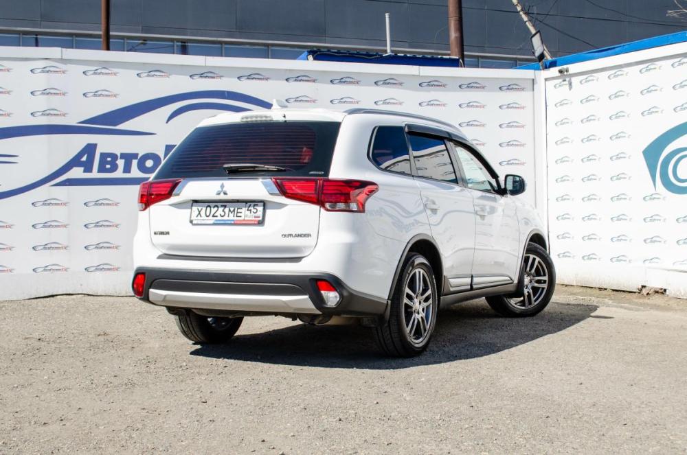 Mitsubishi Outlander III Рестайлинг 2 Курган  - изображение 4