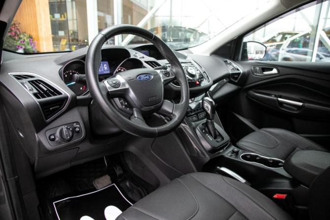 Ford Kuga II с пробегом 2015 года, цена 1 559 000 рублей, 127600 км, внедорожник, Автокод Объявления