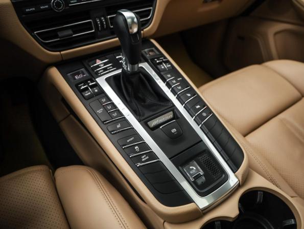 Porsche Macan I Рестайлинг с пробегом 2021 года, цена 5 989 000 рублей, 42363 км, внедорожник, Автокод Объявления