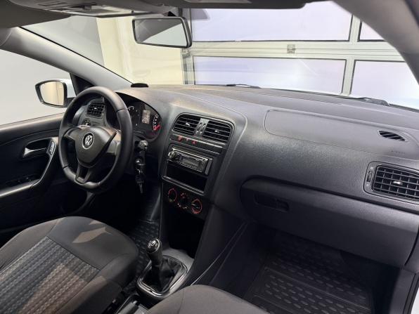 Volkswagen Polo V Рестайлинг с пробегом 2018 года, цена 1 099 000 рублей, 147442 км, седан, Автокод Объявления