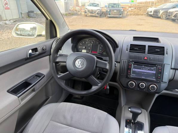 Volkswagen Polo IV Рестайлинг с пробегом 2006 года, цена 325 000 рублей, 207813 км, хэтчбек, Автокод Объявления