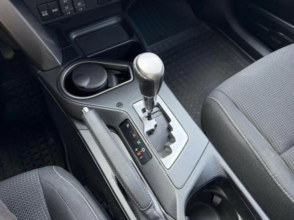 Toyota RAV4 IV (XA40) Рестайлинг с пробегом 2018 года, цена 2 835 000 рублей, 73371 км, внедорожник, Автокод Объявления