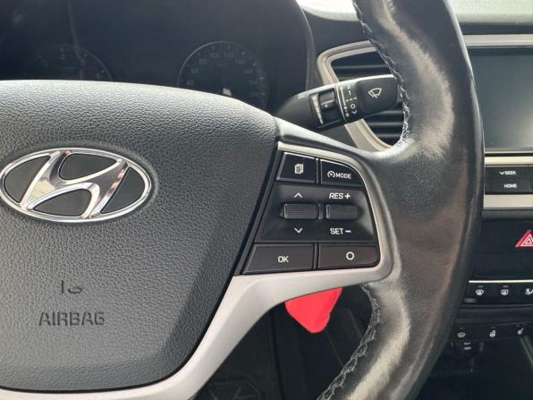 Hyundai Solaris II с пробегом 2019 года, цена 1 249 000 рублей, 101233 км, седан, Автокод Объявления