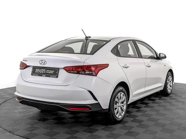 Hyundai Solaris II Рестайлинг с пробегом 2022 года, цена 1 570 000 рублей, 53090 км, седан, Автокод Объявления