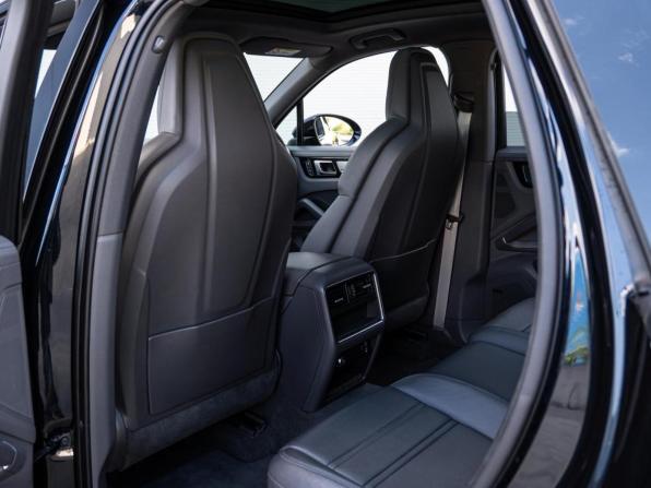 Porsche Cayenne III с пробегом 2023 года, цена 12 500 000 рублей, 40873 км, внедорожник, Автокод Объявления