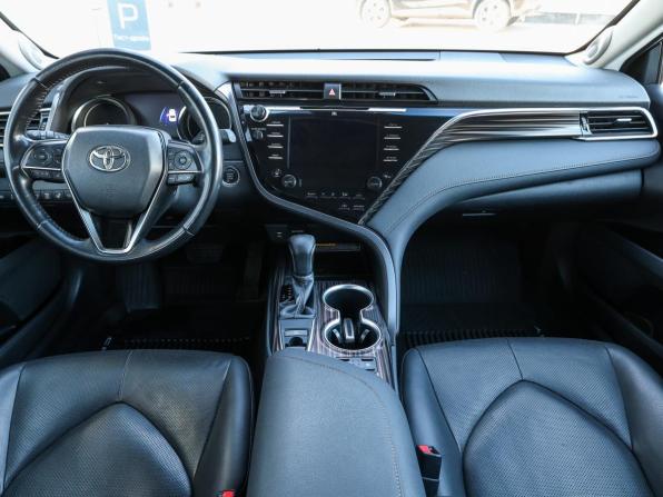 Toyota Camry VIII (XV70) с пробегом 2019 года, цена 3 300 000 рублей, 105673 км, седан, Автокод Объявления