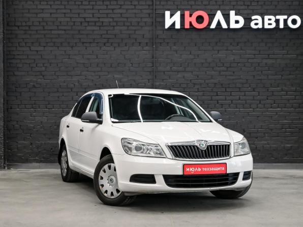 Skoda Octavia II (A5) Рестайлинг с пробегом 2011 года, цена 670 000 рублей, 157633 км, лифтбек, Автокод Объявления