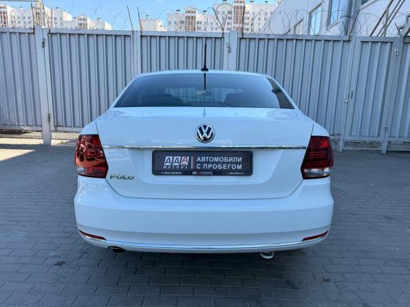 Volkswagen Polo V Рестайлинг с пробегом 2017 года, цена 1 049 000 рублей, 190000 км, седан, Автокод Объявления