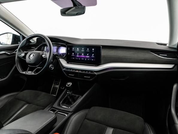 Skoda Octavia IV (A8) с пробегом 2021 года, цена 2 199 000 рублей, 134396 км, лифтбек, Автокод Объявления