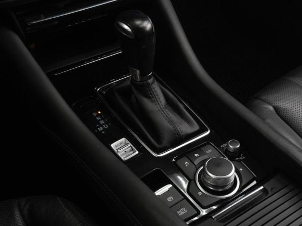 Mazda 6 III (GJ) Рестайлинг 2 с пробегом 2021 года, цена 3 179 000 рублей, 89402 км, седан, Автокод Объявления