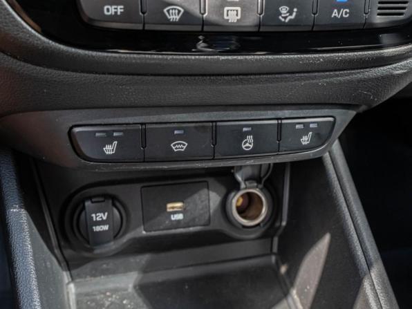 Hyundai Solaris II Рестайлинг с пробегом 2021 года, цена 1 465 000 рублей, 131255 км, седан, Автокод Объявления
