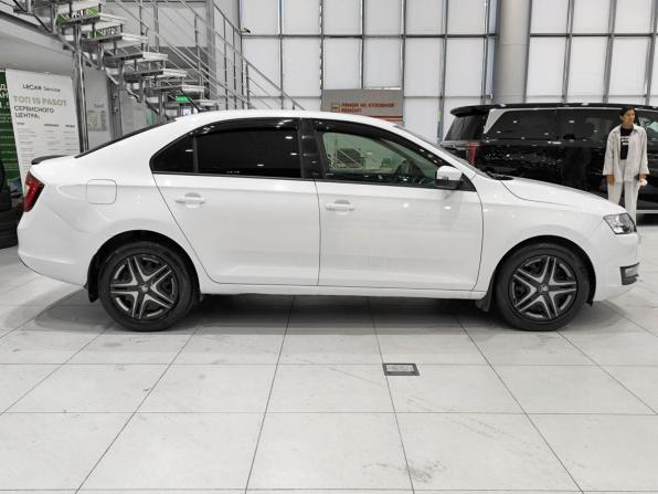 Skoda Rapid I Рестайлинг с пробегом 2017 года, цена 730 000 рублей, 219432 км, лифтбек, Автокод Объявления