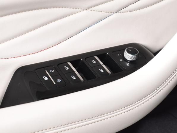 Geely Monjaro I с пробегом 2024 года, цена 3 399 995 рублей, 50630 км, внедорожник, Автокод Объявления
