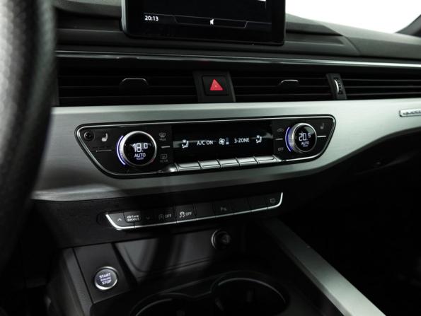 Audi A5 II (F5) с пробегом 2017 года, цена 2 199 999 рублей, 207205 км, купе, Автокод Объявления