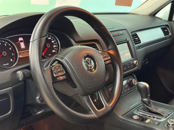 Volkswagen Touareg II с пробегом 2014 года, цена 2 205 000 рублей, 310198 км, внедорожник, Автокод Объявления