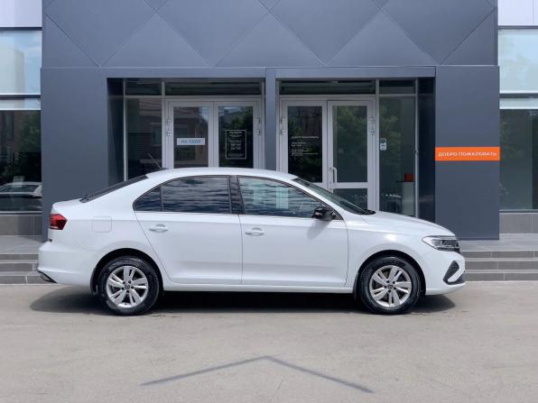 Volkswagen Polo VI с пробегом 2022 года, цена 1 795 000 рублей, 60700 км, лифтбек, Автокод Объявления