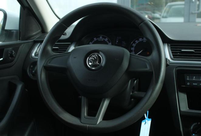 Skoda Rapid I Рестайлинг с пробегом 2018 года, цена 1 070 000 рублей, 110226 км, лифтбек, Автокод Объявления