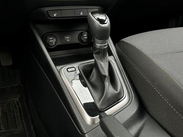 Hyundai Solaris II с пробегом 2019 года, цена 1 372 700 рублей, 128326 км, седан, Автокод Объявления
