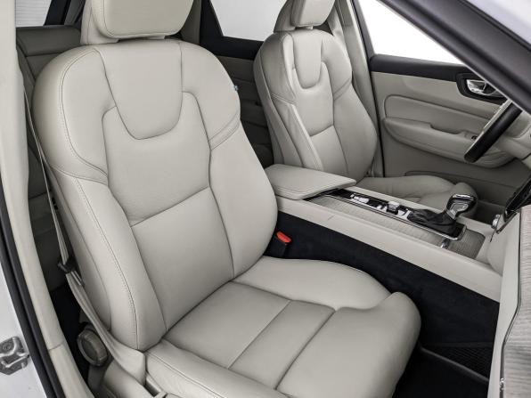 Volvo XC60 II с пробегом 2019 года, цена 3 335 000 рублей, 122658 км, внедорожник, Автокод Объявления