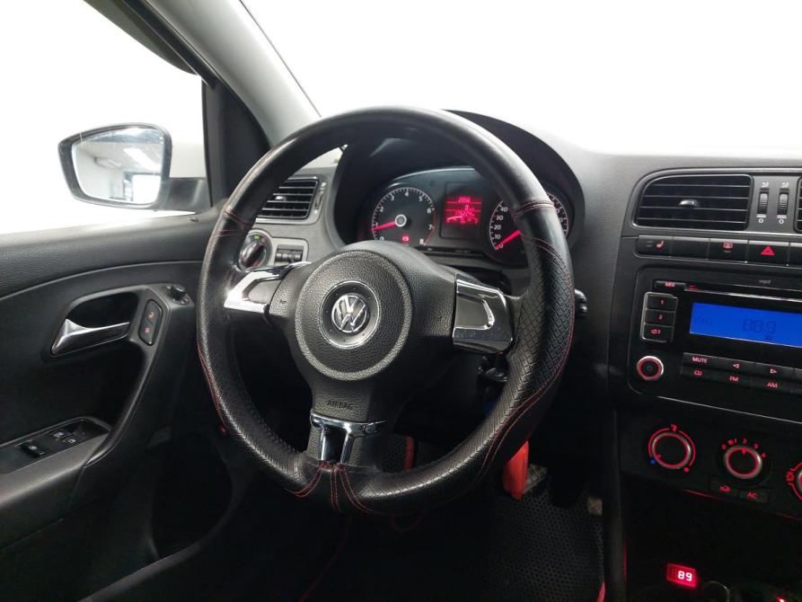 Volkswagen Polo V Пермь  - изображение 11