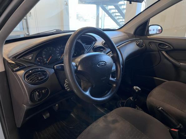 Ford Focus I Рестайлинг с пробегом 2004 года, цена 177 000 рублей, 312063 км, хэтчбек, Автокод Объявления