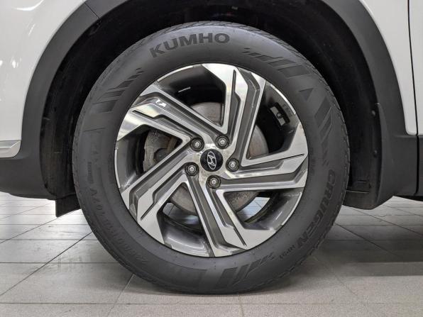 Hyundai Santa Fe IV Рестайлинг с пробегом 2021 года, цена 3 790 000 рублей, 43324 км, внедорожник, Автокод Объявления