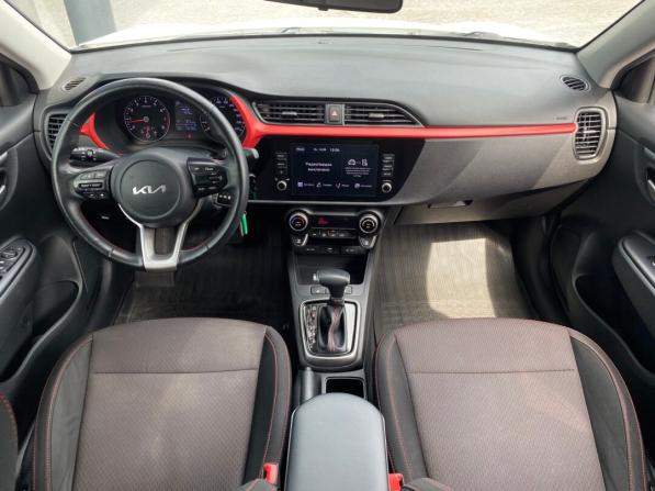 Kia Rio IV Рестайлинг с пробегом 2021 года, цена 1 749 000 рублей, 72029 км, хэтчбек, Автокод Объявления