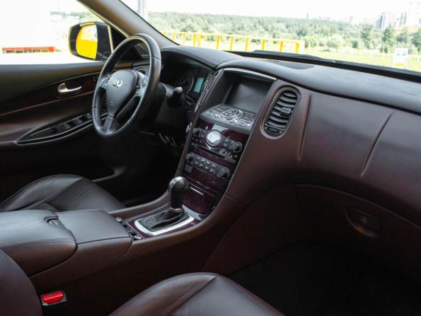 Infiniti QX50 I Рестайлинг с пробегом 2016 года, цена 1 850 000 рублей, 143151 км, внедорожник, Автокод Объявления