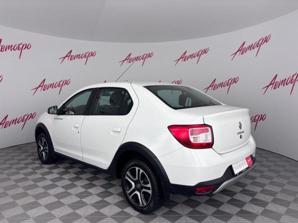 Renault Logan II Рестайлинг с пробегом 2022 года, цена 1 375 000 рублей, 31111 км, седан, Автокод Объявления