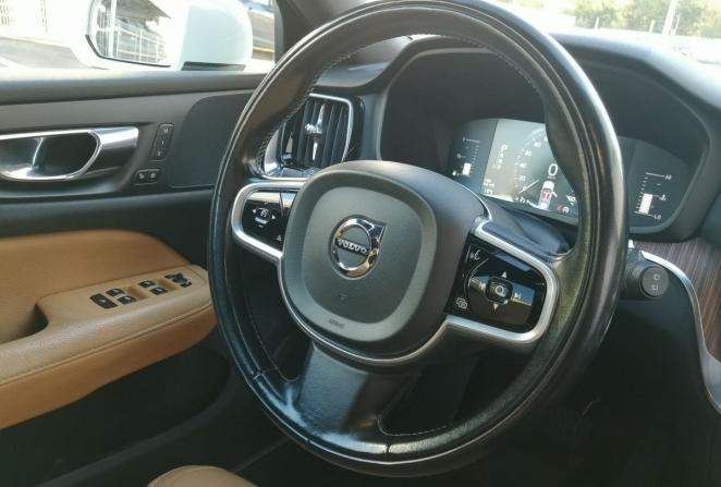 Volvo V60 Cross Country II с пробегом 2019 года, цена 2 511 750 рублей, 312720 км, универсал, Автокод Объявления