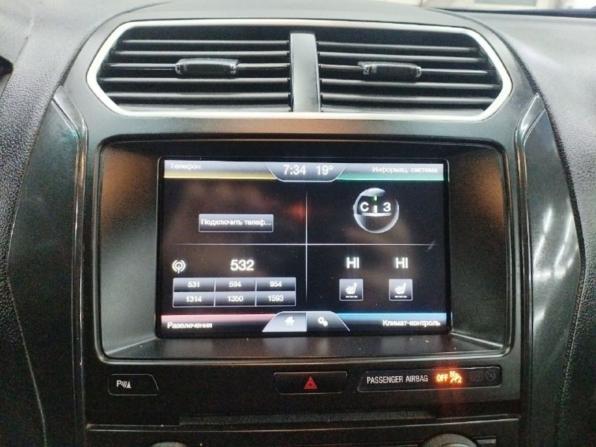 Ford Explorer V Рестайлинг с пробегом 2016 года, цена 2 122 400 рублей, 175631 км, внедорожник, Автокод Объявления