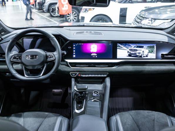 Geely Monjaro I с пробегом 2024 года, цена 3 490 000 рублей, 24647 км, внедорожник, Автокод Объявления