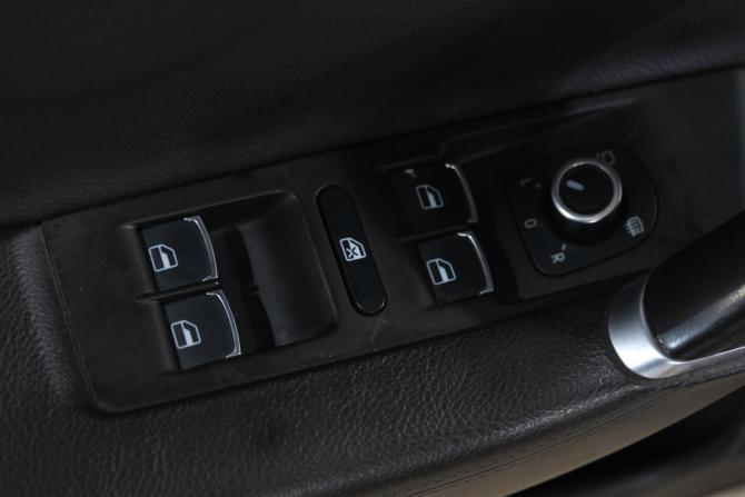 Volkswagen Passat B7 с пробегом 2011 года, цена 999 000 рублей, 371000 км, седан, Автокод Объявления