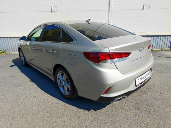 Hyundai Sonata VII (LF) Рестайлинг с пробегом 2018 года, цена 1 885 000 рублей, 122867 км, седан, Автокод Объявления
