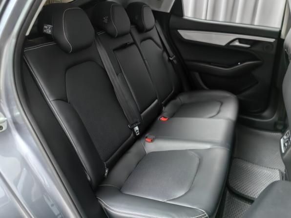 JAC J7 I с пробегом 2023 года, цена 1 199 000 рублей, 64400 км, хэтчбек, Автокод Объявления