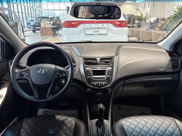 Hyundai Solaris I Рестайлинг с пробегом 2015 года, цена 884 000 рублей, 186658 км, хэтчбек, Автокод Объявления
