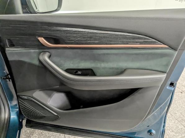 Geely Monjaro I с пробегом 2024 года, цена 3 550 000 рублей, 40660 км, внедорожник, Автокод Объявления