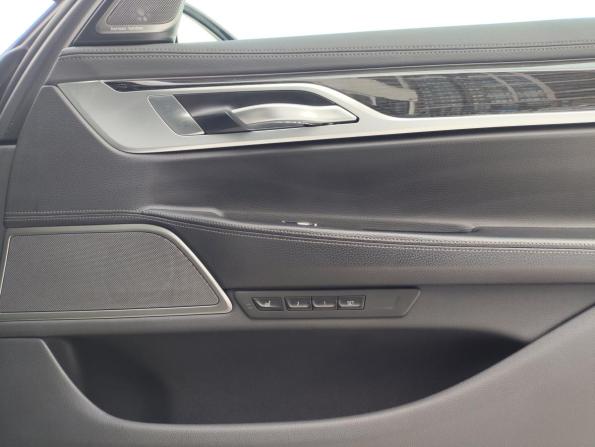 BMW 7 серии VI (G11/G12) Рестайлинг с пробегом 2021 года, цена 6 499 000 рублей, 81697 км, седан, Автокод Объявления