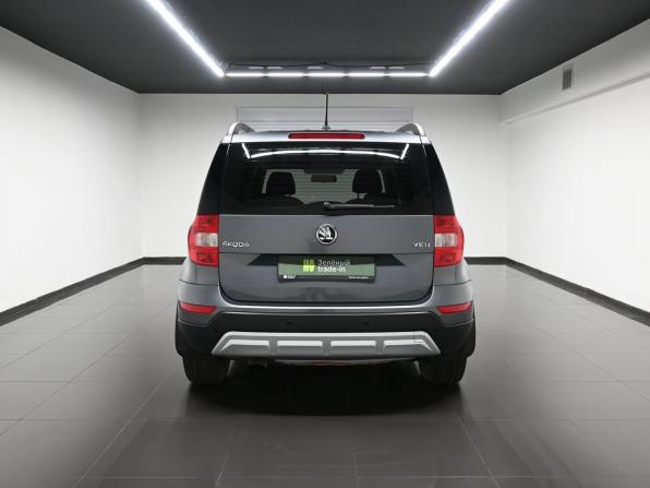 Skoda Yeti I Рестайлинг с пробегом 2017 года, цена 1 645 000 рублей, 77068 км, внедорожник, Автокод Объявления