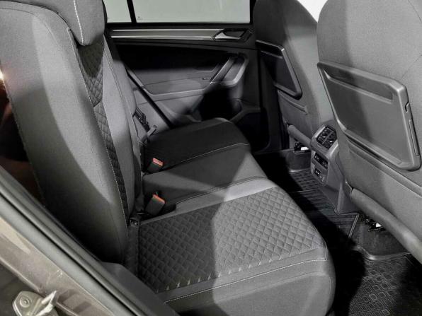 Volkswagen Tiguan II с пробегом 2018 года, цена 2 190 000 рублей, 136034 км, внедорожник, Автокод Объявления