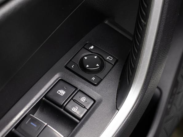 Toyota RAV4 V (XA50) с пробегом 2021 года, цена 3 449 000 рублей, 99640 км, внедорожник, Автокод Объявления