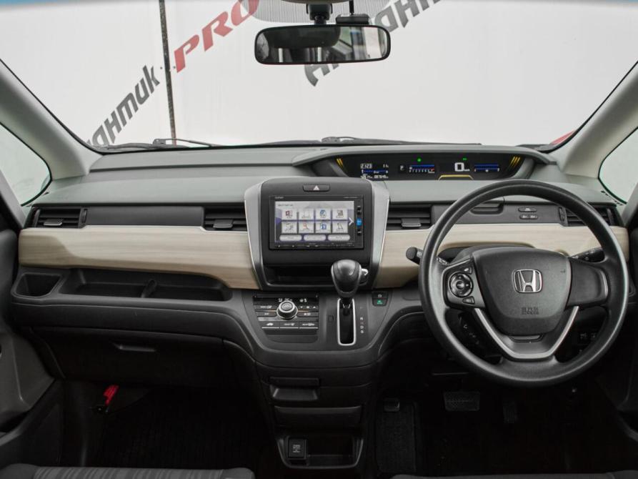 Honda Freed II Екатеринбург  - изображение 11