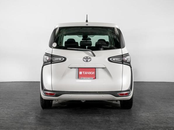 Toyota Sienta II Рестайлинг с пробегом 2021 года, цена 1 585 000 рублей, 45281 км, компактвэн, Автокод Объявления
