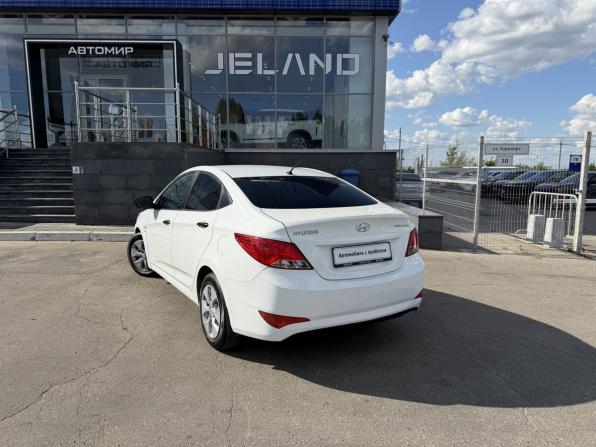 Hyundai Solaris I Рестайлинг с пробегом 2015 года, цена 999 000 рублей, 179264 км, седан, Автокод Объявления